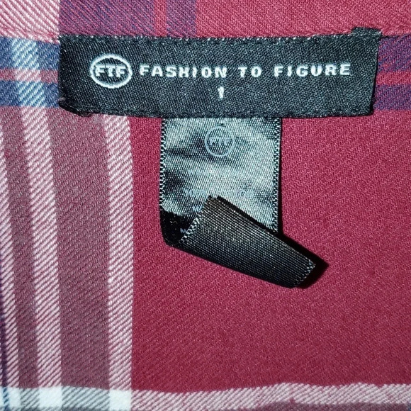 Red, blue and white flannel shirt - Picture 2 of 12